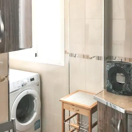 Comfortable In With Balcony And View 81 M²
