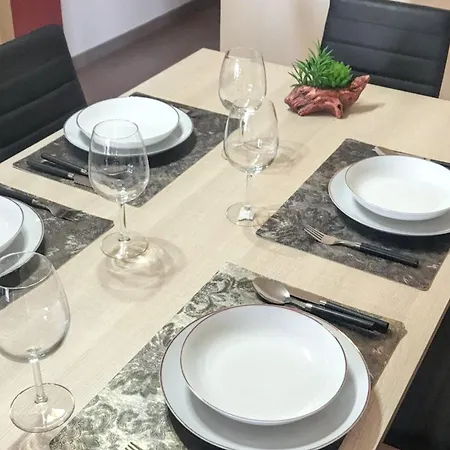 Comfortable In With Balcony And View 81 M² Málaga